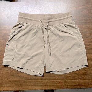 Women’s Columbia Shorts